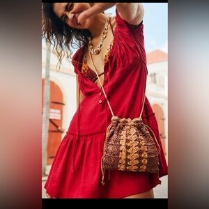 NWOT FREE PEOPLE Heatwave Mini Crossbody Woven Raffia Straw Drawstring Bohemian